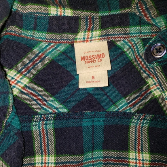 Flannel plaid shirt - Picture 3 of 3